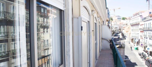 2 bedrooms Apartment in Lisbon, Portugal No. 10801 16