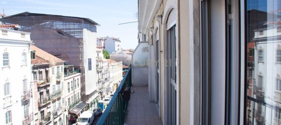 2 bedrooms Apartment in Lisbon, Portugal No. 10801 17