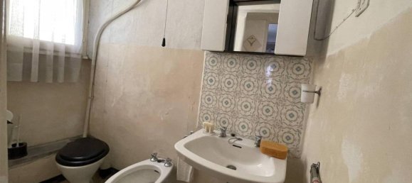 5 rooms Apartment in San Sebastiano Curone, Italy No. 132905 2