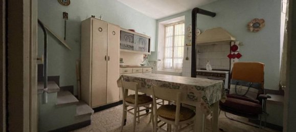 5 rooms Apartment in San Sebastiano Curone, Italy No. 132905 7