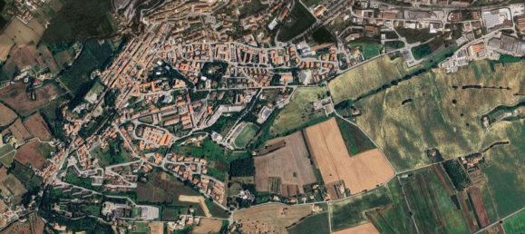 13 rooms Apartment in Castelfidardo, Italy No. 10653 22