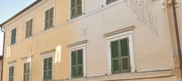13 rooms Apartment in Castelfidardo, Italy No. 10653 2