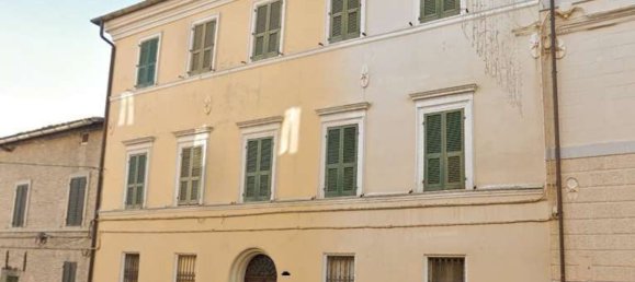 13 rooms Apartment in Castelfidardo, Italy No. 10653 14