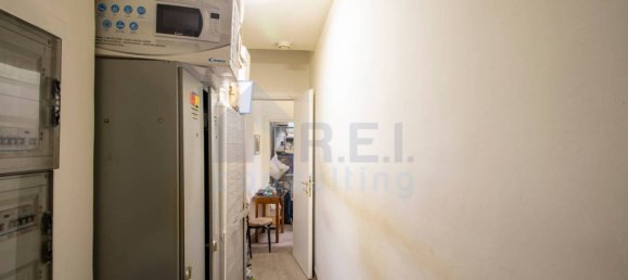 2 rooms Commercial property in Rome, Italy No. 50098 10