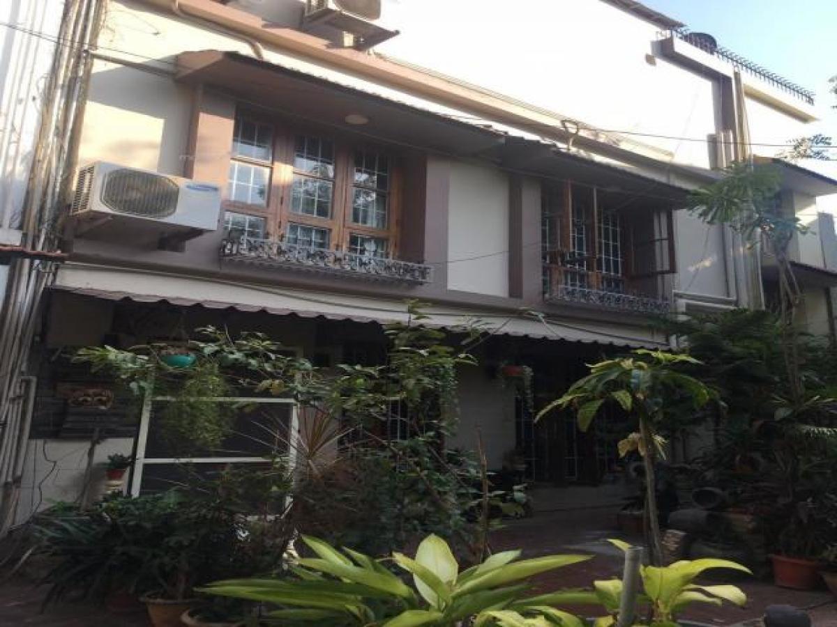 5 bedrooms House in Chennai, India No. 20171