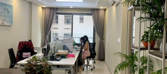 2 rooms Office in District 4, Vietnam No. 16844 3