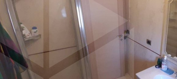 3 rooms Apartment in Rome, Italy No. 27805 5