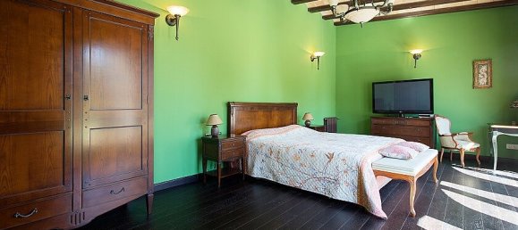 4 bedrooms Villa in Punta Prima, Spain No. 14576 19