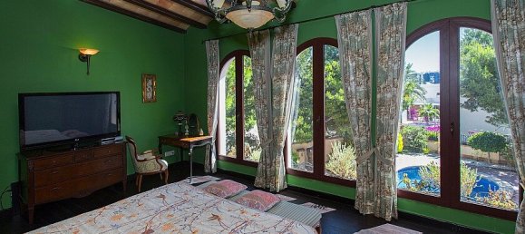 4 bedrooms Villa in Punta Prima, Spain No. 14576 21