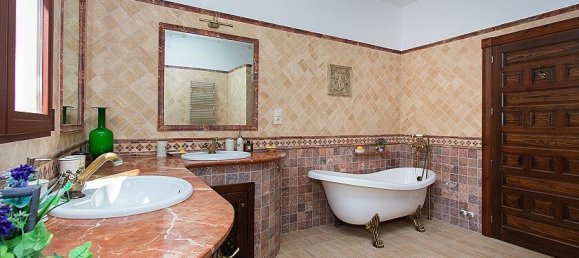 4 bedrooms Villa in Punta Prima, Spain No. 14576 29