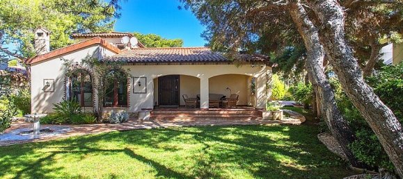 4 bedrooms Villa in Punta Prima, Spain No. 14576 2