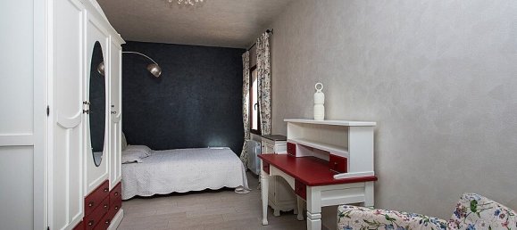 4 bedrooms Villa in Punta Prima, Spain No. 14576 27