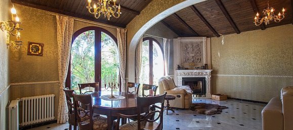 4 bedrooms Villa in Punta Prima, Spain No. 14576 11