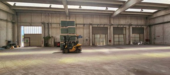 Склад 700м² в Гориция, Италия № 277525 11