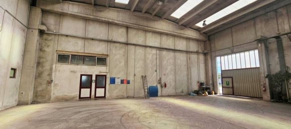 Склад 700м² в Гориция, Италия № 277525 14