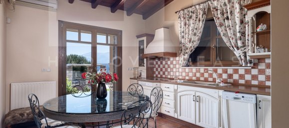 5 bedrooms Villa in Crete, Greece No. 380 16