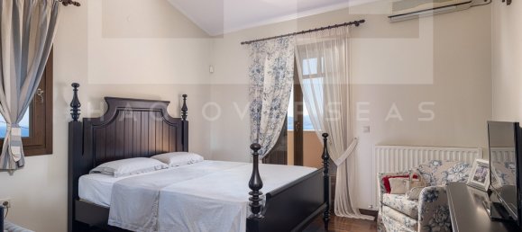 5 bedrooms Villa in Crete, Greece No. 380 19