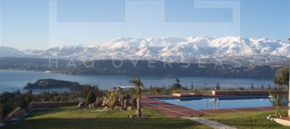 5 bedrooms Villa in Crete, Greece No. 380 21