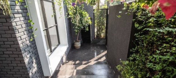 Villa de 5 dormitorios en Phra Khanong, Thailand No. 62705 17