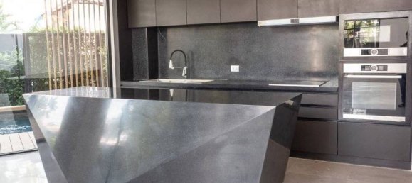 Villa de 5 dormitorios en Phra Khanong, Thailand No. 62705 4