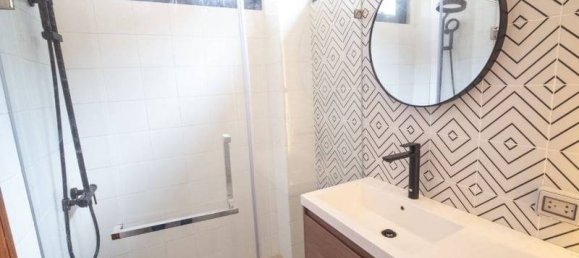 Villa de 5 dormitorios en Phra Khanong, Thailand No. 62705 16