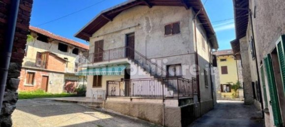 1 bedroom Apartment in Travedona-Monate, Italy No. 266928 8