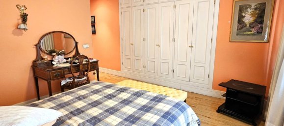 Apartamento de 4 dormitorios en Madrid, Spain No. 157900 29