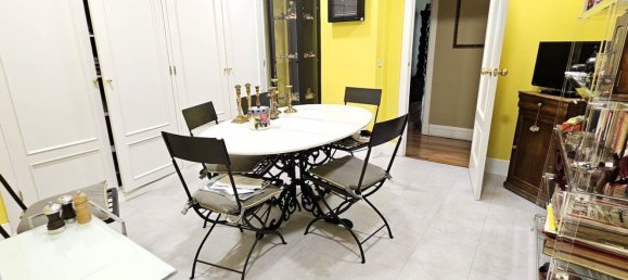 Apartamento de 4 dormitorios en Madrid, Spain No. 157900 23