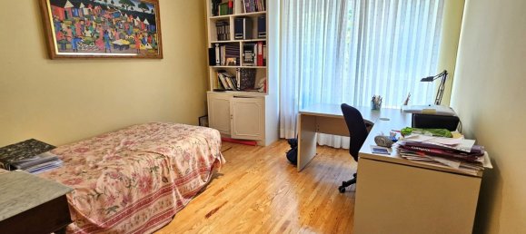 Apartamento de 4 dormitorios en Madrid, Spain No. 157900 39