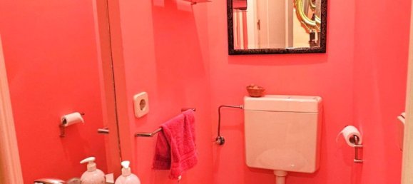 Apartamento de 4 dormitorios en Madrid, Spain No. 157900 3