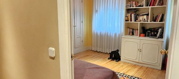 Apartamento de 4 dormitorios en Madrid, Spain No. 157900 32