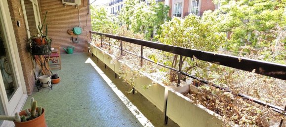 Apartamento de 4 dormitorios en Madrid, Spain No. 157900 14