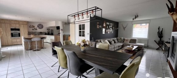 5 bedrooms House in Gondecourt, France No. 316917 9