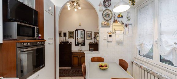 2 bedrooms Villa in Milan, Italy No. 263509 10