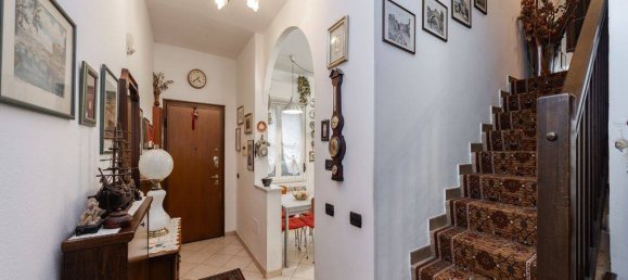 2 bedrooms Villa in Milan, Italy No. 263509 11