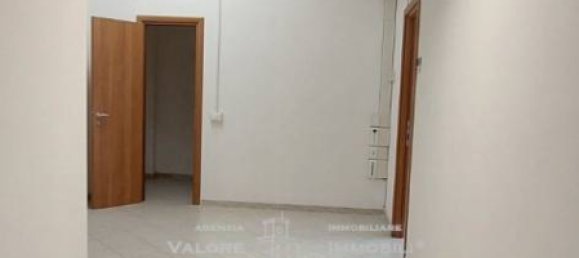 3 rooms Warehouse in Livorno, Italy No. 131094 7
