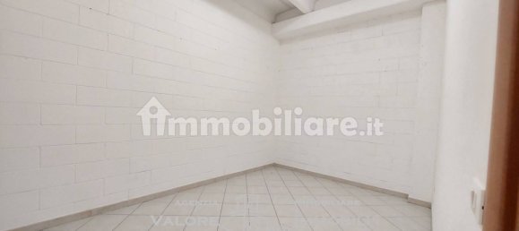 3 rooms Warehouse in Livorno, Italy No. 131094 20