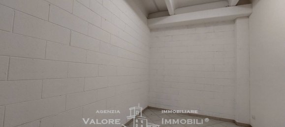 3 rooms Warehouse in Livorno, Italy No. 131094 17