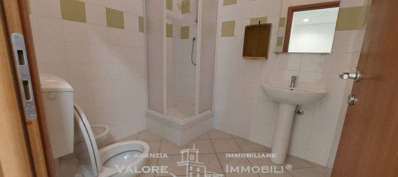 3 rooms Warehouse in Livorno, Italy No. 131094 14