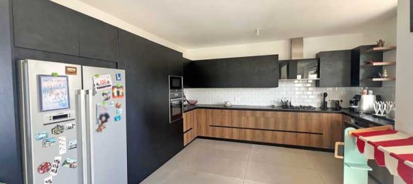 4 غرف نوم منزل في Oroklini, Cyprus رقم 7414 5