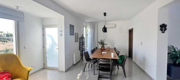 4 غرف نوم منزل في Oroklini, Cyprus رقم 7414 4