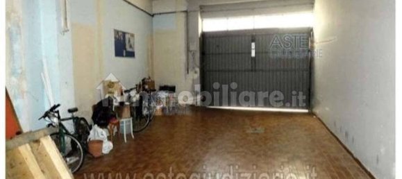 Apartamento de 4 dormitorios en Palagiano, Italy No. 279878 10