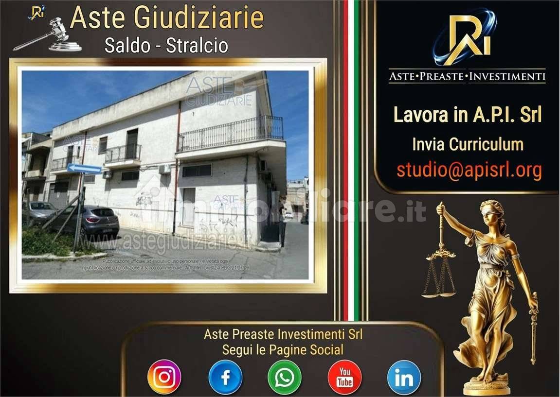 Apartamento de 4 dormitorios en Palagiano, Italy No. 279878