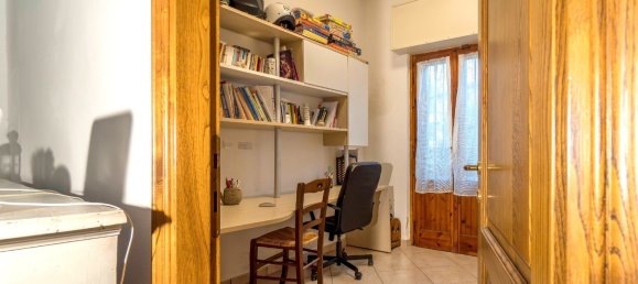 6 bedrooms House in Prato, Italy No. 315489 7