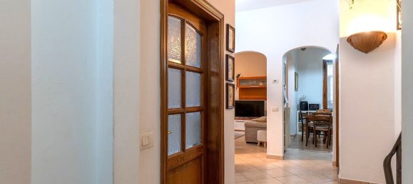 6 bedrooms House in Prato, Italy No. 315489 6