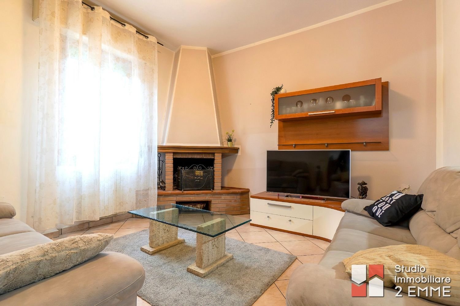 6 bedrooms House in Prato, Italy No. 315489