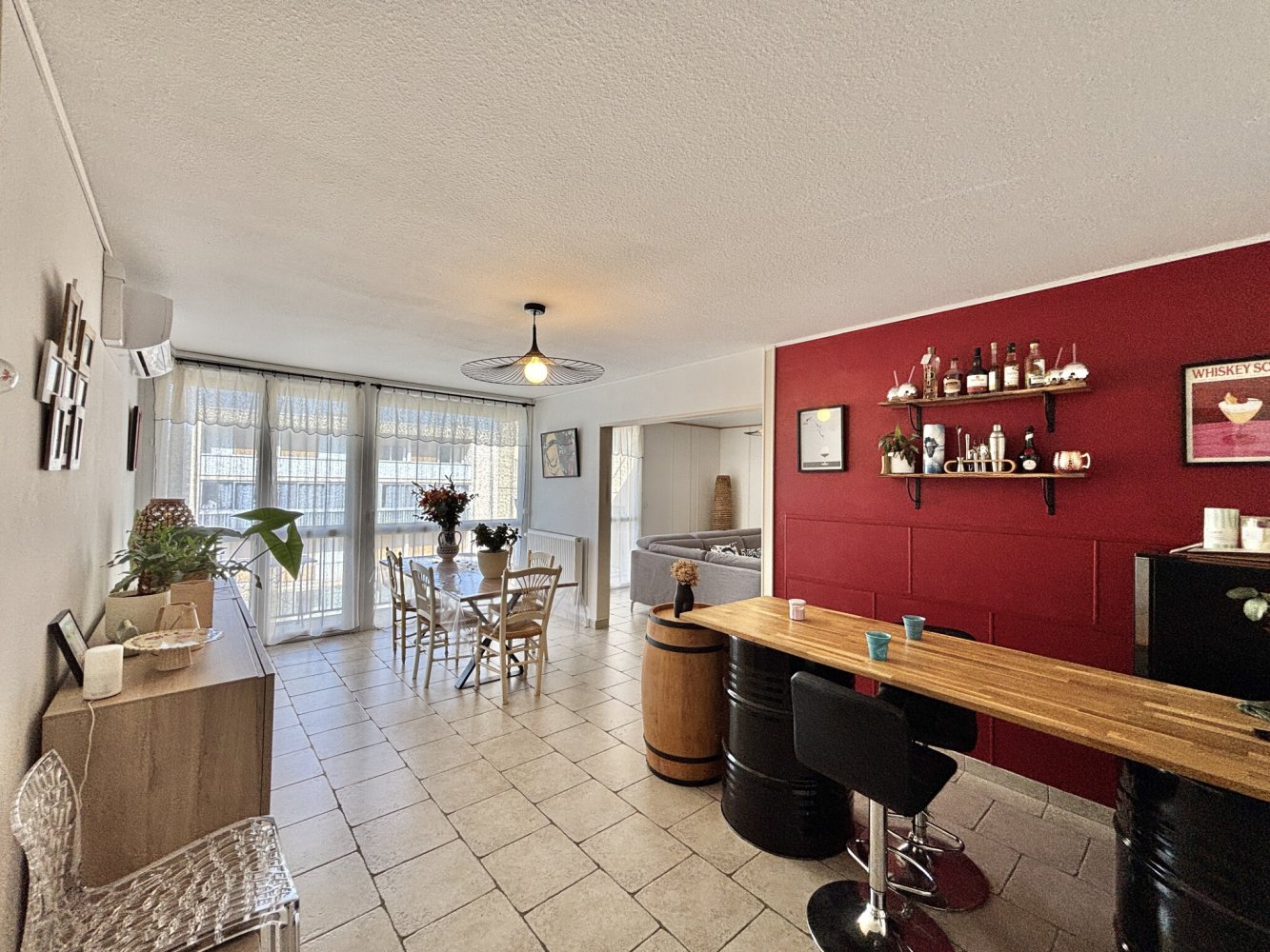 Apartamento de 3 dormitorios en Valence, France No. 362220