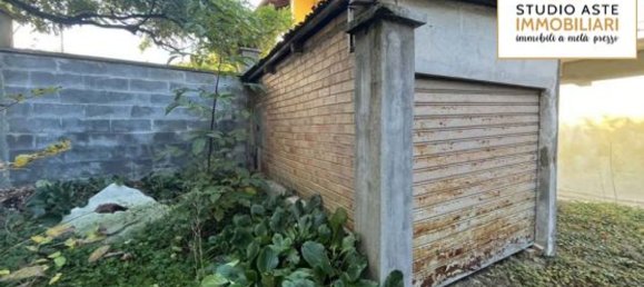 Apartamento de 4 habitaciónes en Monteu da Po, Italy No. 45420 11