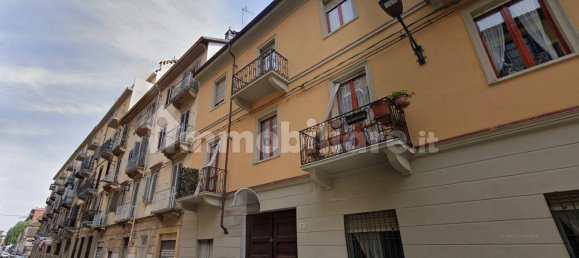 1 bedroom Apartment in Turin, Italy No. 8994 2