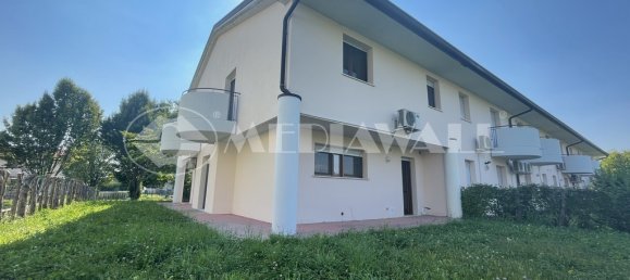 4 bedrooms Villa in Pordenone, Italy No. 98888 25